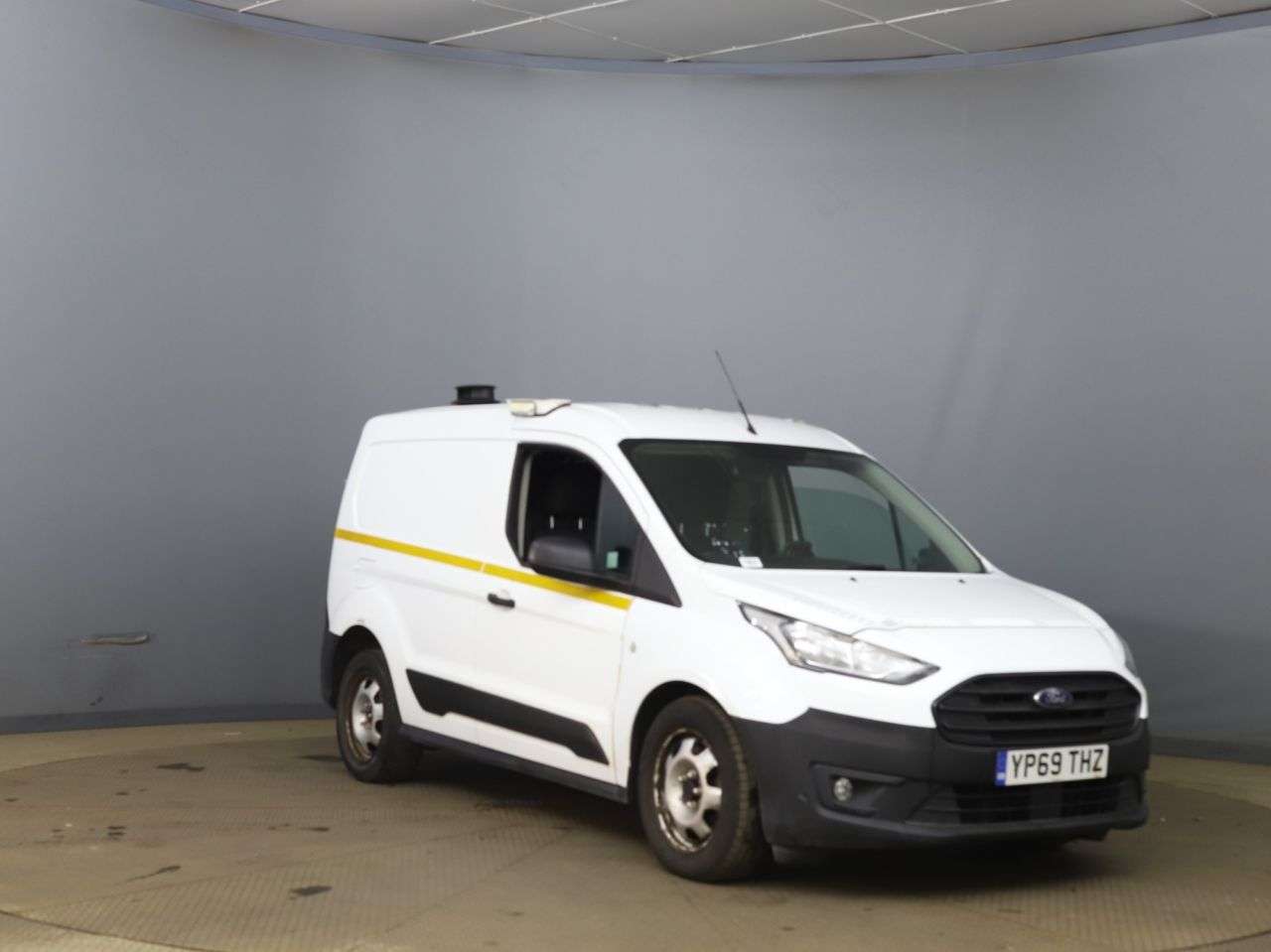 A 2020 FORD TRANSIT CONNECT 1.5 220 EcoBlue Leader Panel Van 5dr Diesel Manual L1 Euro 6 (s/s) (100 ps) A 2020 FORD TRANSIT CONNECT 1.5 220 EcoBlue Leader Panel Van 5dr Diesel Manual L1 Euro 6 (s/s) (100 ps)