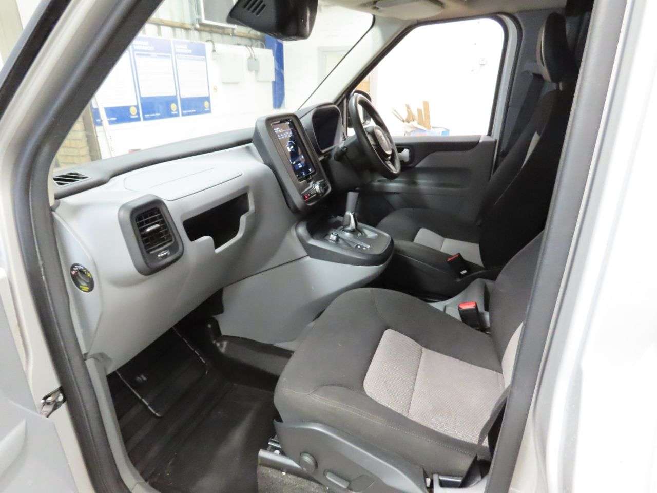 2021 LEVC VN5 2021 LEVC VN5