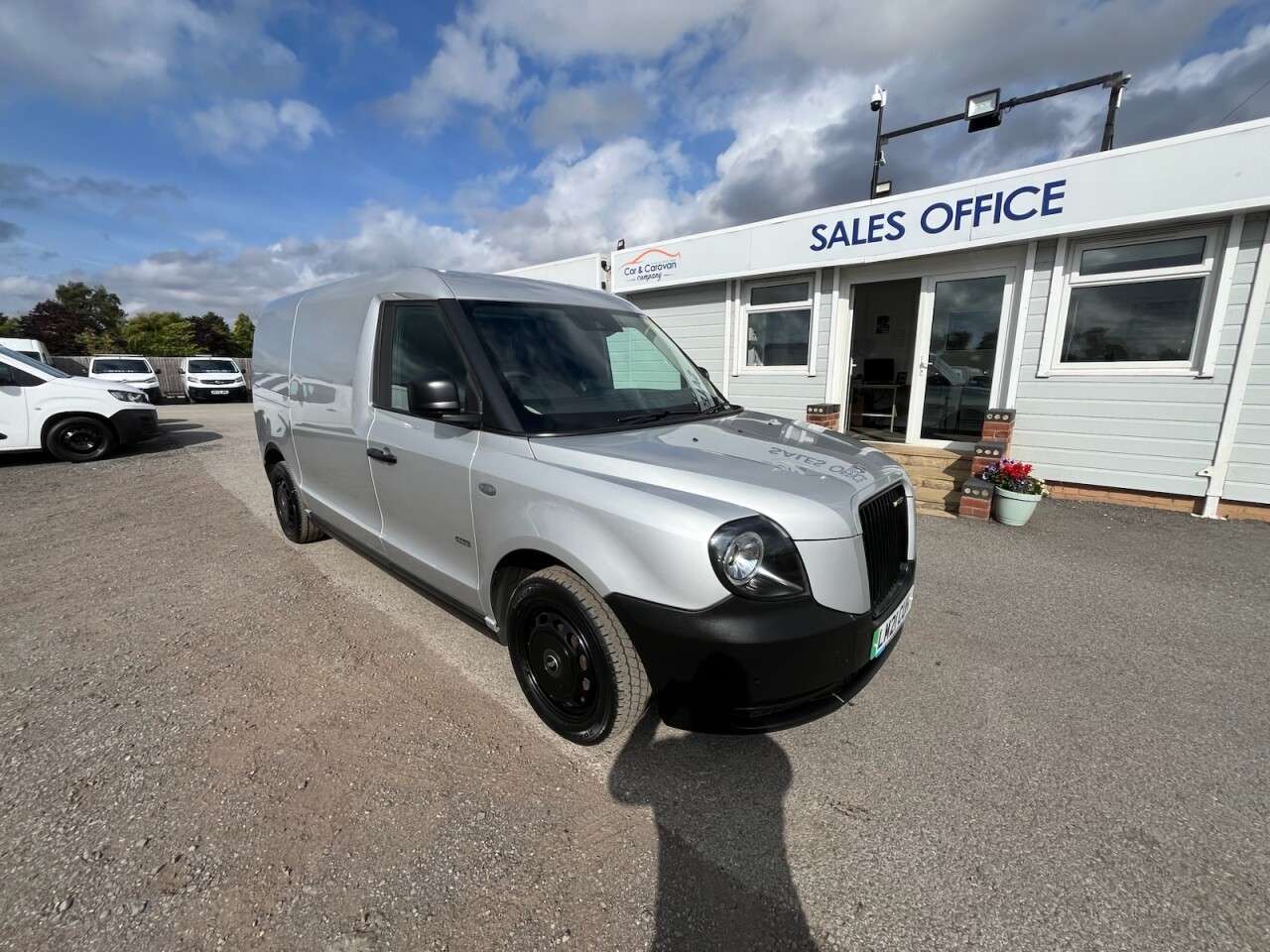 A 2021 LEVC VN5 31kWh City Panel Van 5dr Petrol Plug-in Hybrid Auto Euro 6 (Range Extender) A 2021 LEVC VN5 31kWh City Panel Van 5dr Petrol Plug-in Hybrid Auto Euro 6 (Range Extender)