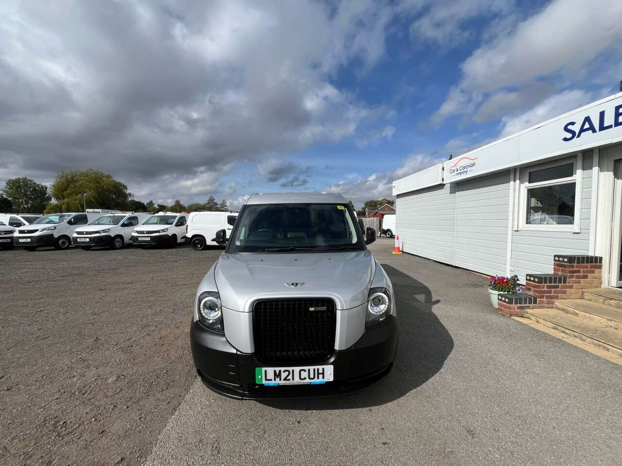 A 2021 LEVC VN5 31kWh City Panel Van 5dr Petrol Plug-in Hybrid Auto Euro 6 (Range Extender) A 2021 LEVC VN5 31kWh City Panel Van 5dr Petrol Plug-in Hybrid Auto Euro 6 (Range Extender)