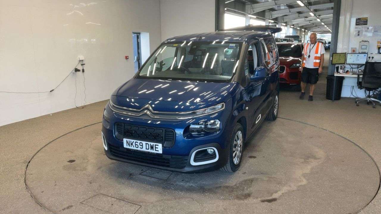 A 2019 CITROEN BERLINGO 1.5 BlueHDi Feel M MPV 5dr Diesel Manual Euro 6 (100 ps) A 2019 CITROEN BERLINGO 1.5 BlueHDi Feel M MPV 5dr Diesel Manual Euro 6 (100 ps)