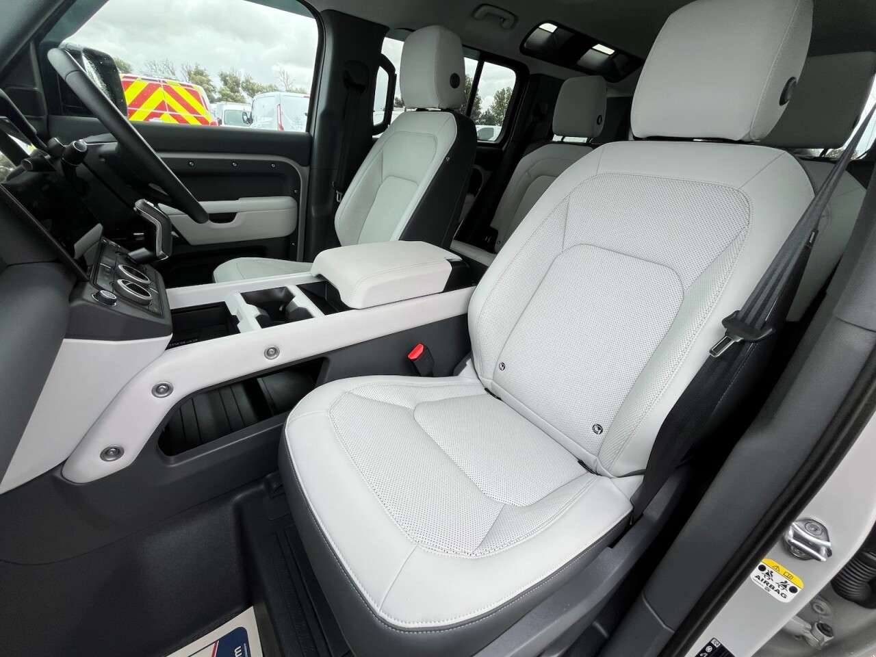 2026 LAND ROVER DEFENDER 110 2026 LAND ROVER DEFENDER 110