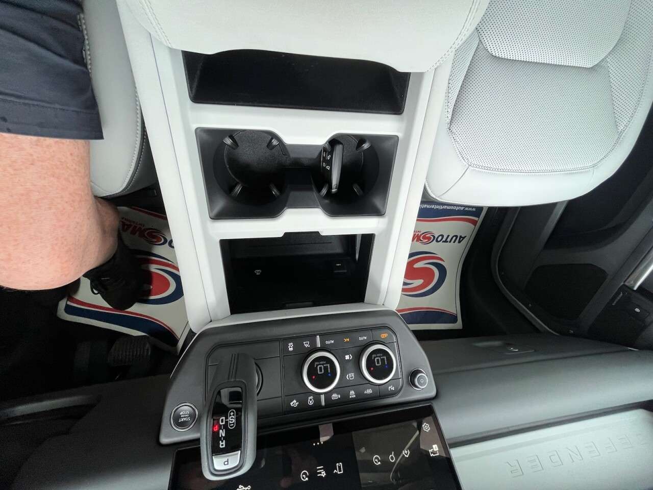 2026 LAND ROVER DEFENDER 110 2026 LAND ROVER DEFENDER 110