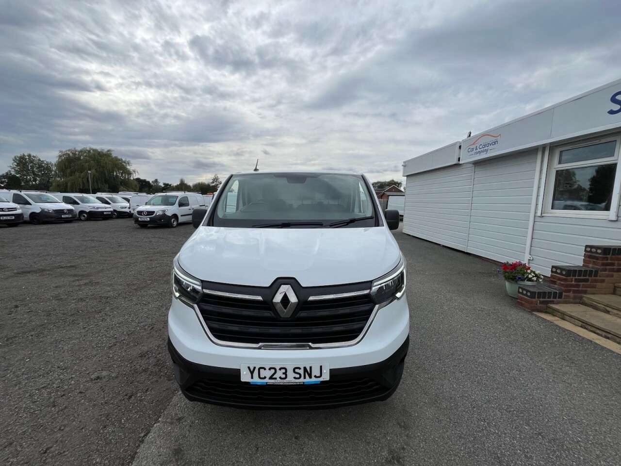 A 2023 RENAULT TRAFIC 2.0 dCi Blue LL30 Start Panel Van 5dr Diesel Manual L2 H1 Euro 6 (s/s) (130 A 2023 RENAULT TRAFIC 2.0 dCi Blue LL30 Start Panel Van 5dr Diesel Manual L2 H1 Euro 6 (s/s) (130
