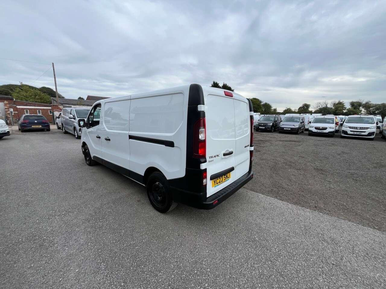 2023 RENAULT TRAFIC 2023 RENAULT TRAFIC