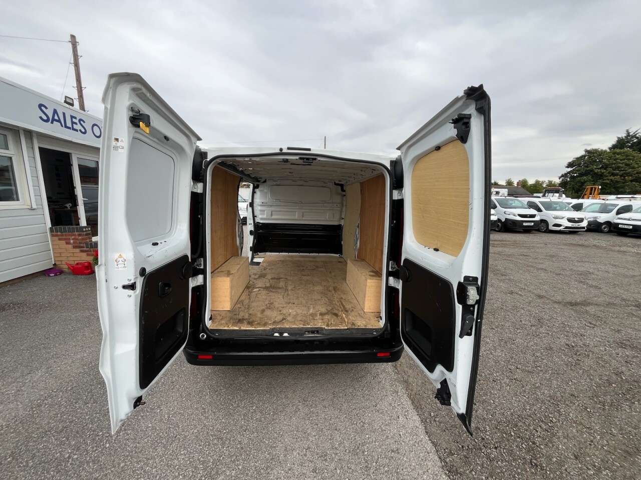 2023 RENAULT TRAFIC 2023 RENAULT TRAFIC