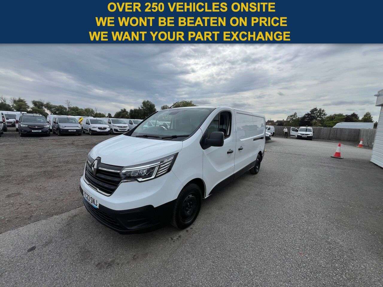 2023 RENAULT TRAFIC 2023 RENAULT TRAFIC