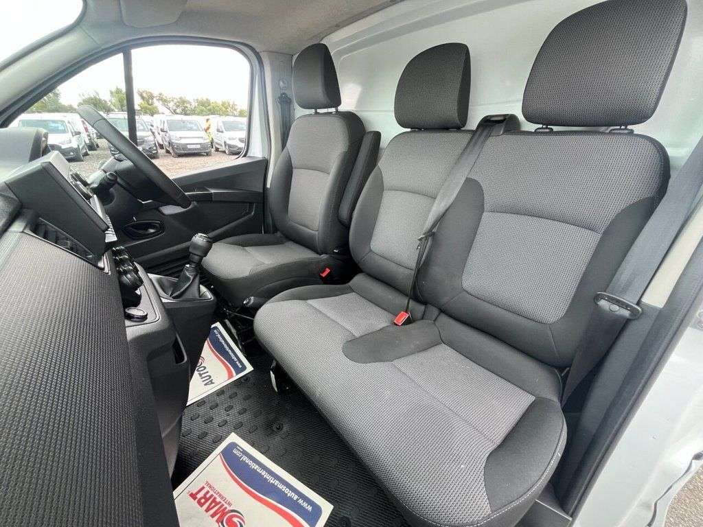 2023 RENAULT TRAFIC 2023 RENAULT TRAFIC