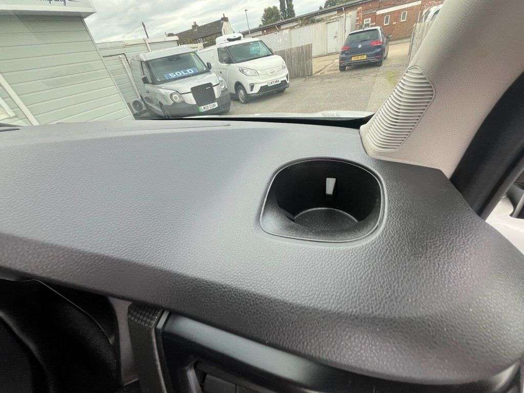2023 RENAULT TRAFIC 2023 RENAULT TRAFIC