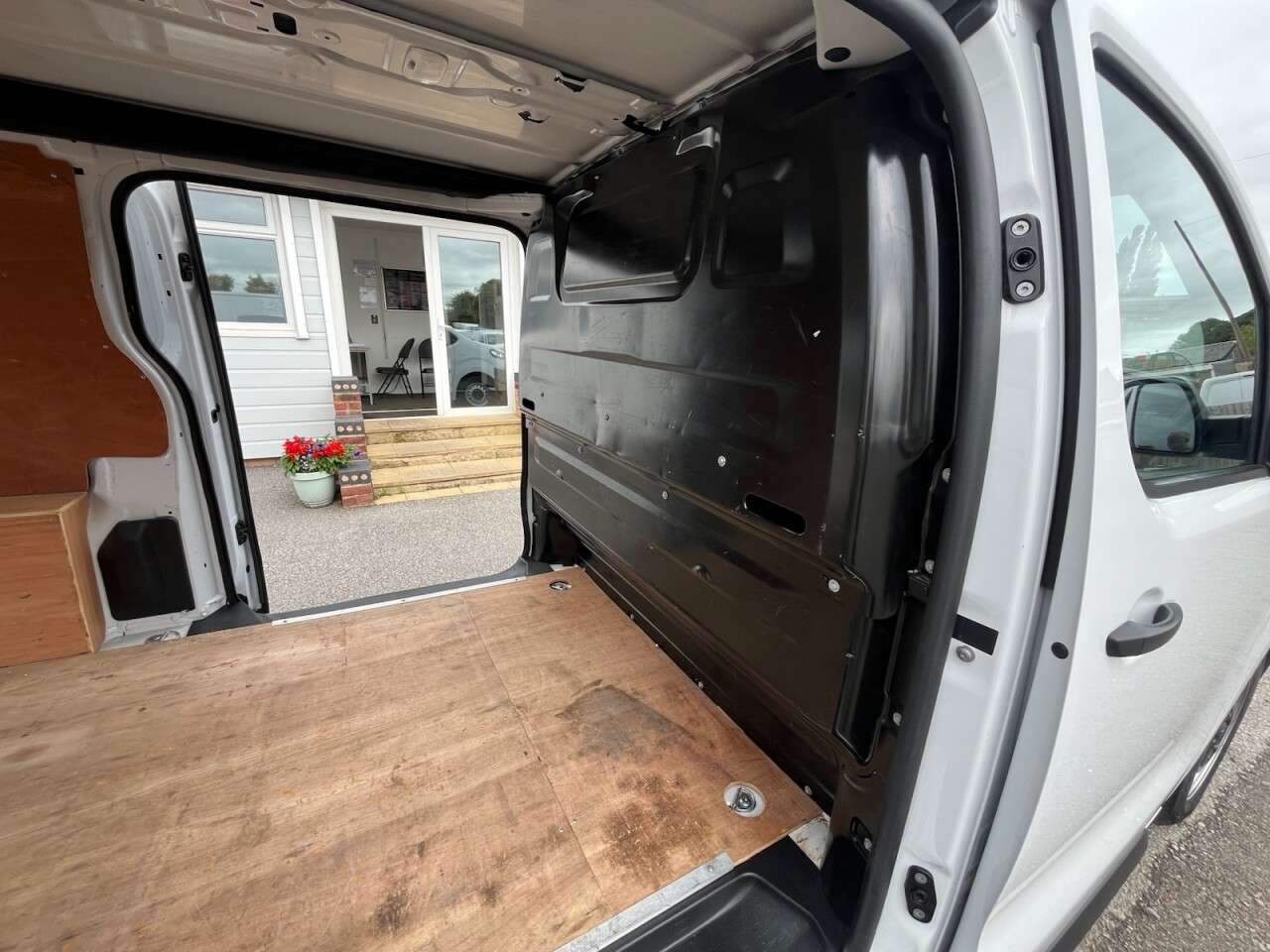 2023 VAUXHALL VIVARO 2023 VAUXHALL VIVARO