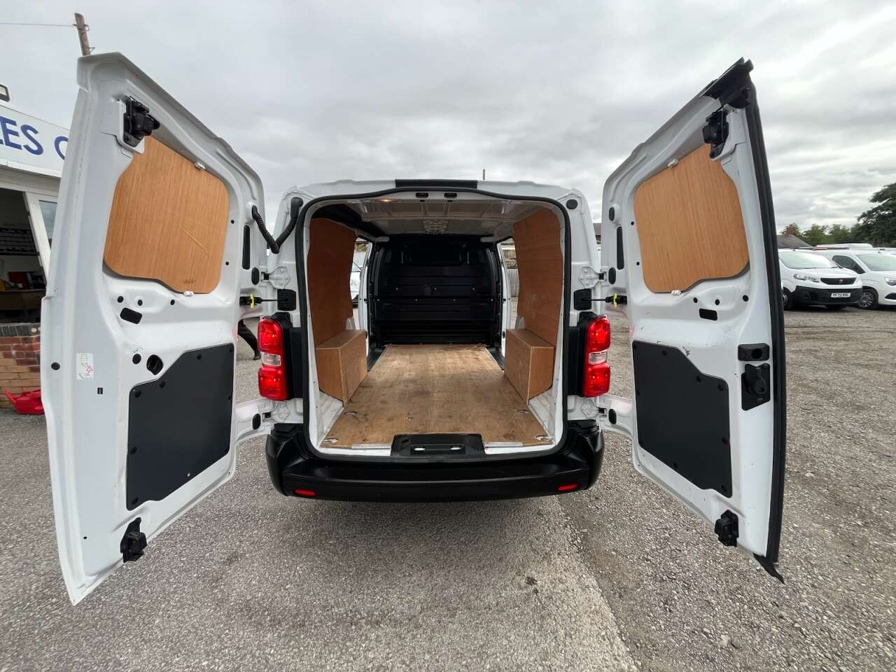 2023 VAUXHALL VIVARO 2023 VAUXHALL VIVARO