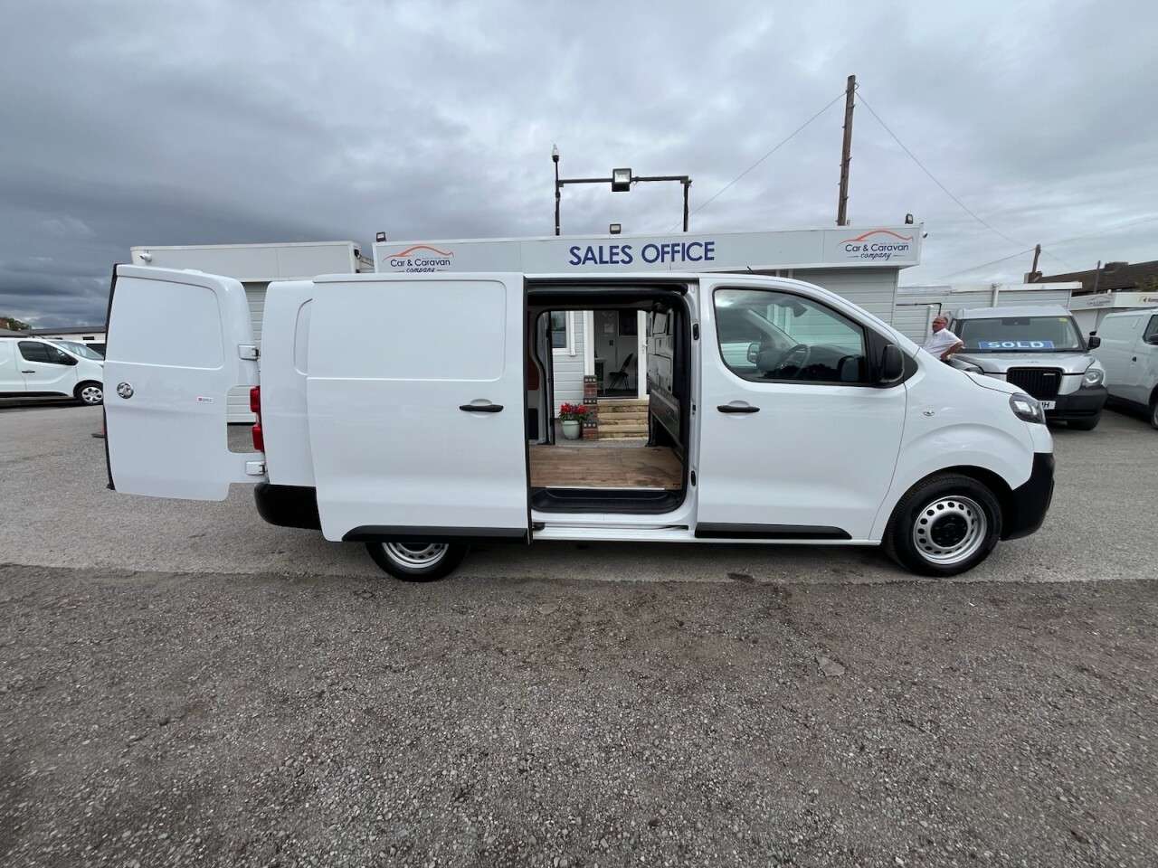 2023 VAUXHALL VIVARO 2023 VAUXHALL VIVARO
