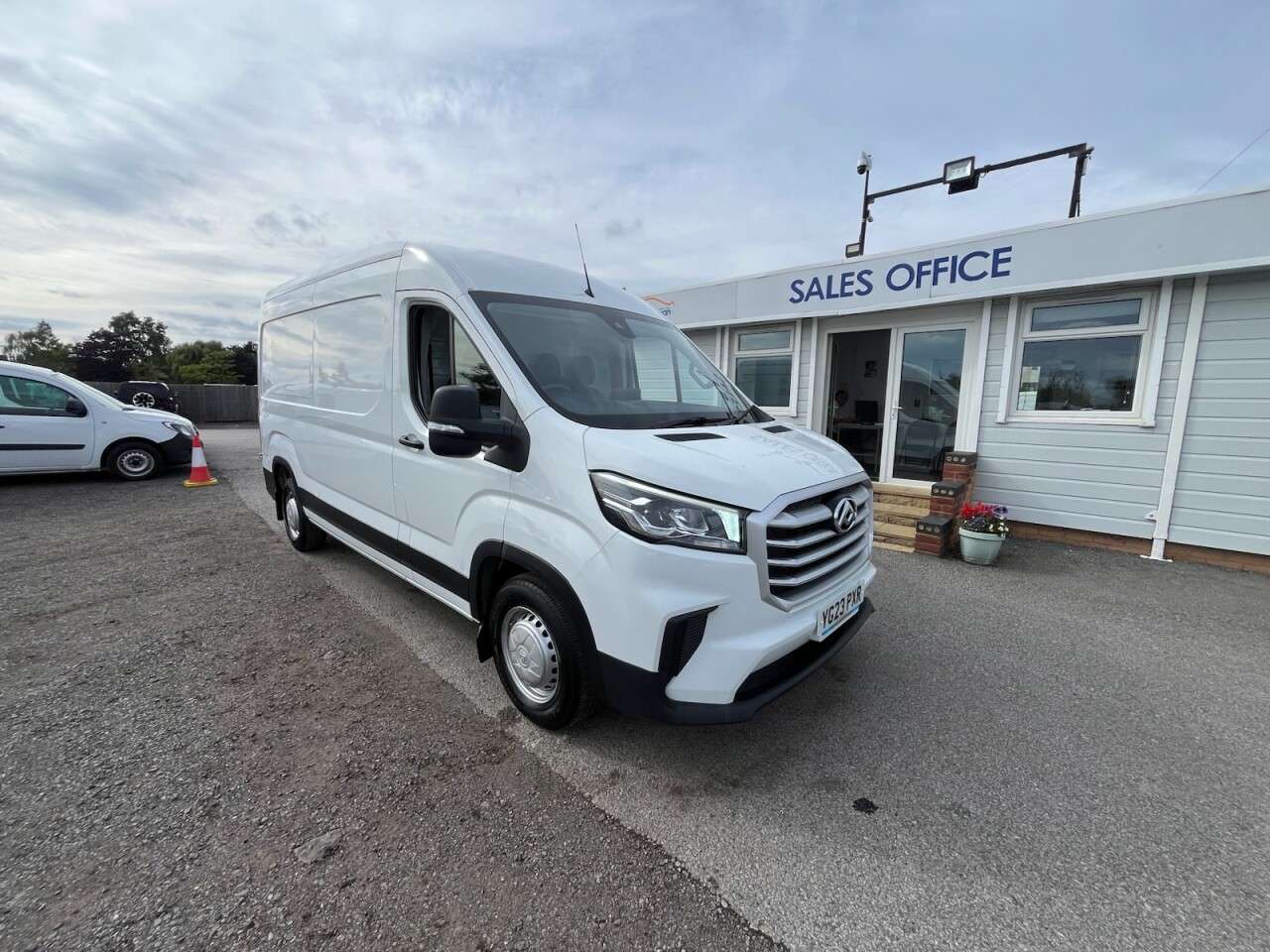 A 2023 MAXUS DELIVER 9 2.0 D20 Panel Van 5dr Diesel Manual FWD L3 H2 Euro 6 (s/s) (163 ps) FINANCE A 2023 MAXUS DELIVER 9 2.0 D20 Panel Van 5dr Diesel Manual FWD L3 H2 Euro 6 (s/s) (163 ps) FINANCE