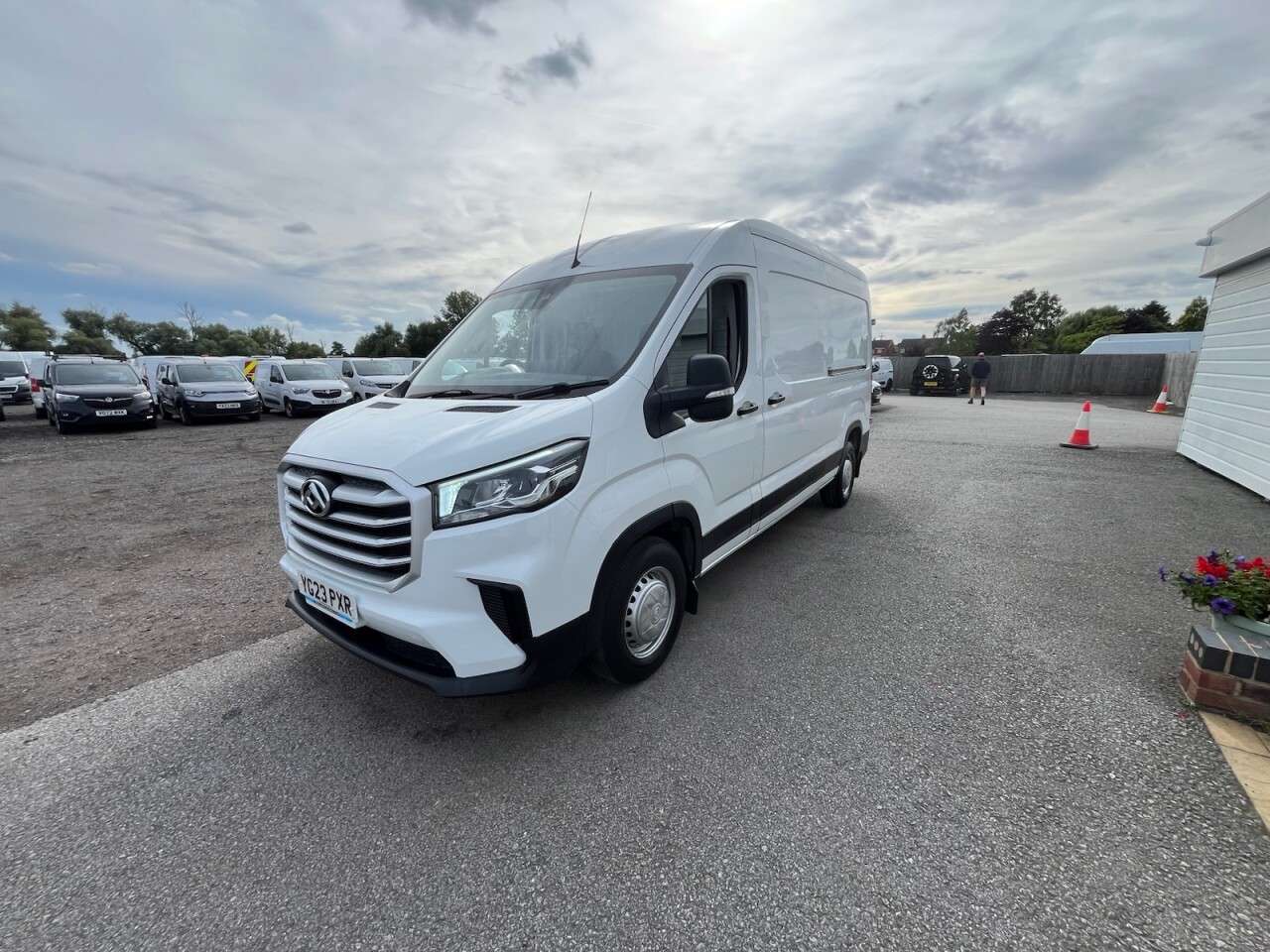 2023 MAXUS DELIVER 9 2023 MAXUS DELIVER 9