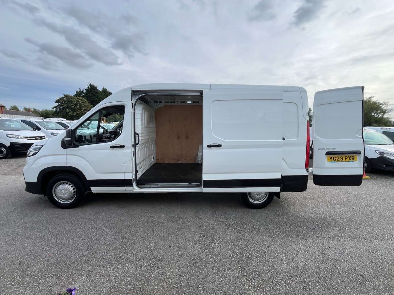 2023 MAXUS DELIVER 9 2023 MAXUS DELIVER 9