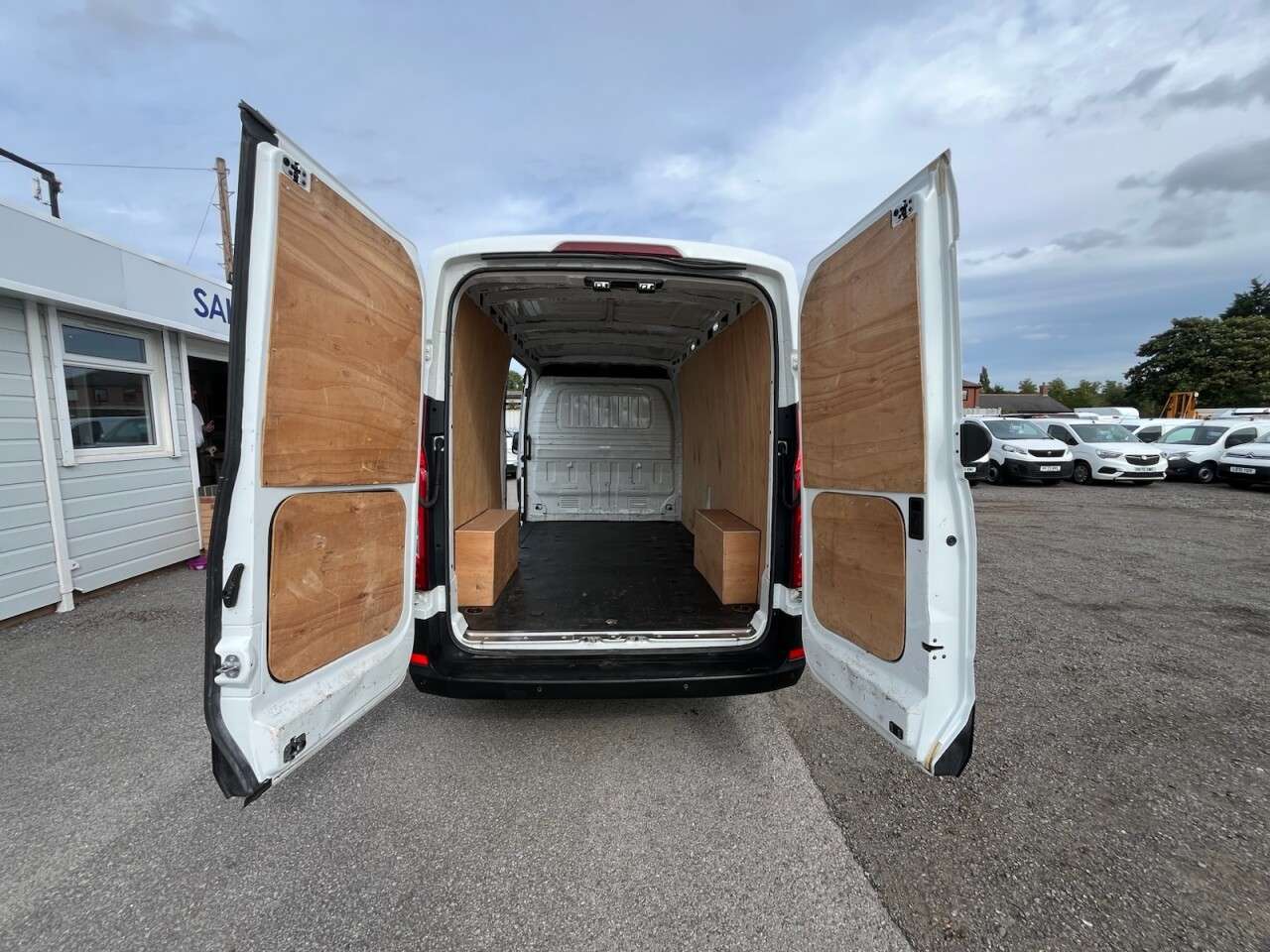 2023 MAXUS DELIVER 9 2023 MAXUS DELIVER 9