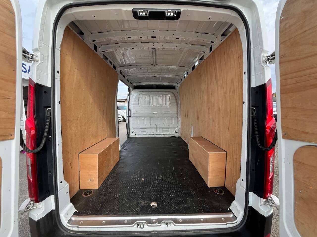 2023 MAXUS DELIVER 9 2023 MAXUS DELIVER 9