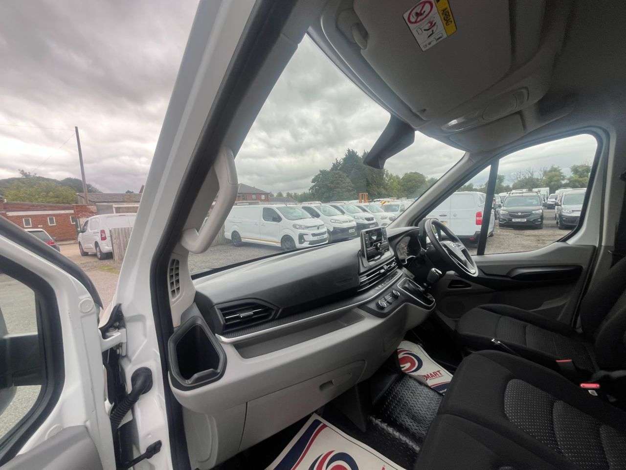 2023 MAXUS DELIVER 9 2023 MAXUS DELIVER 9