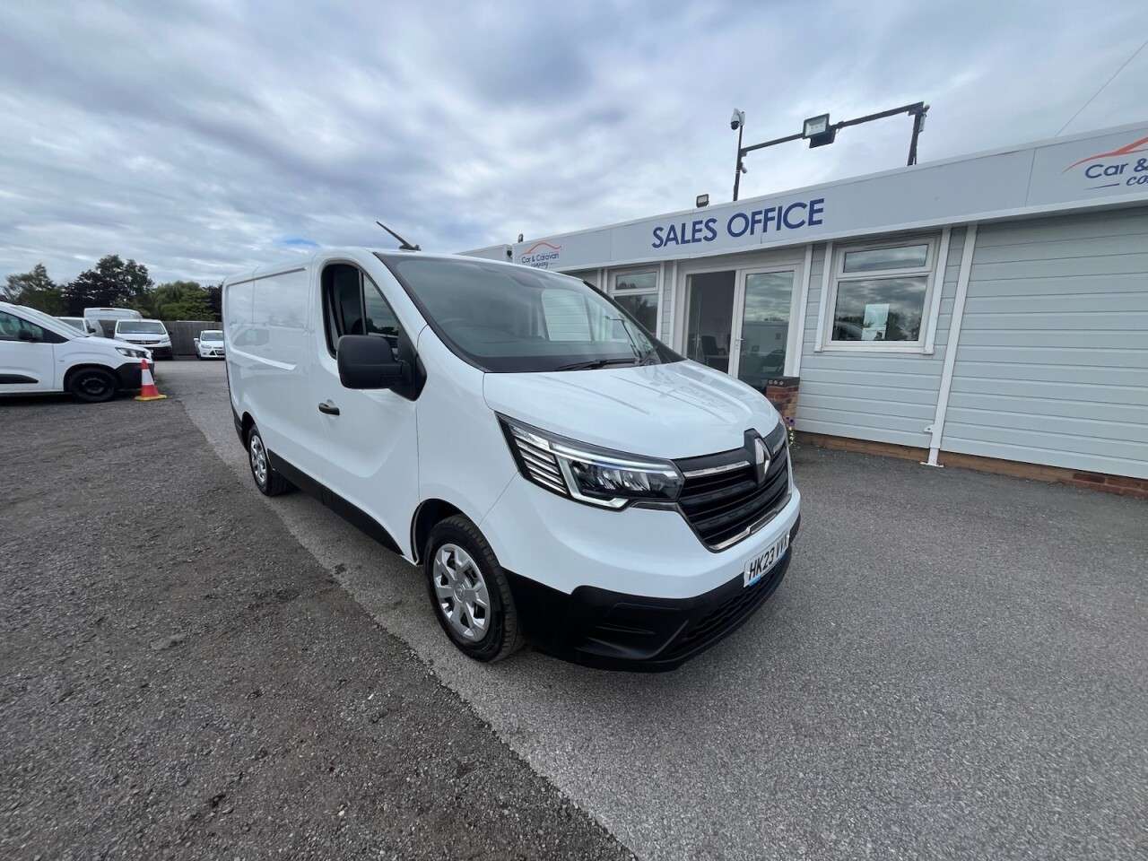 A 2023 RENAULT TRAFIC 2.0 dCi Blue SL28 Business Panel Van 5dr Diesel Manual L1 H1 Euro 6 (s/s) ( A 2023 RENAULT TRAFIC 2.0 dCi Blue SL28 Business Panel Van 5dr Diesel Manual L1 H1 Euro 6 (s/s) (