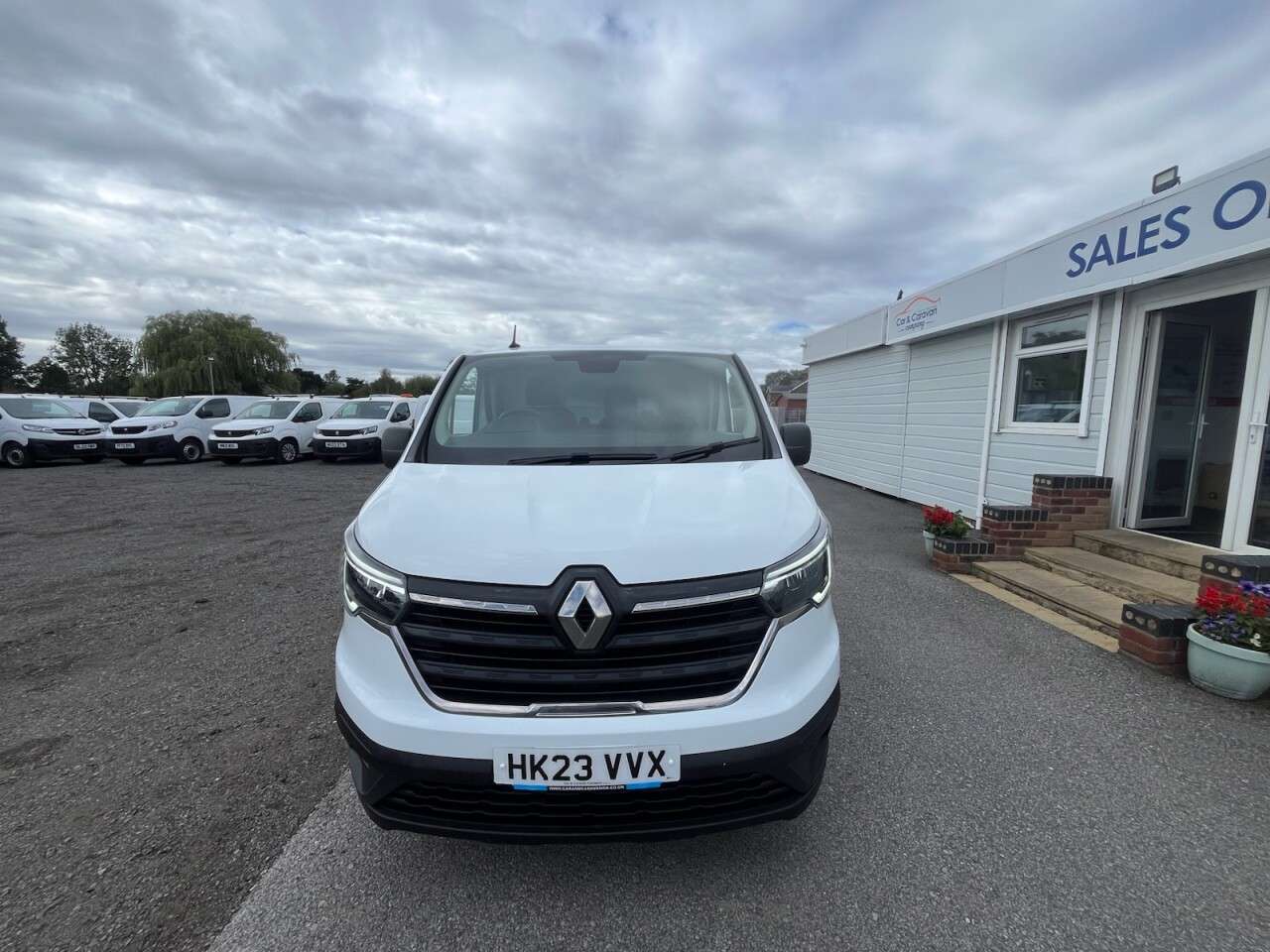 A 2023 RENAULT TRAFIC 2.0 dCi Blue SL28 Business Panel Van 5dr Diesel Manual L1 H1 Euro 6 (s/s) ( A 2023 RENAULT TRAFIC 2.0 dCi Blue SL28 Business Panel Van 5dr Diesel Manual L1 H1 Euro 6 (s/s) (