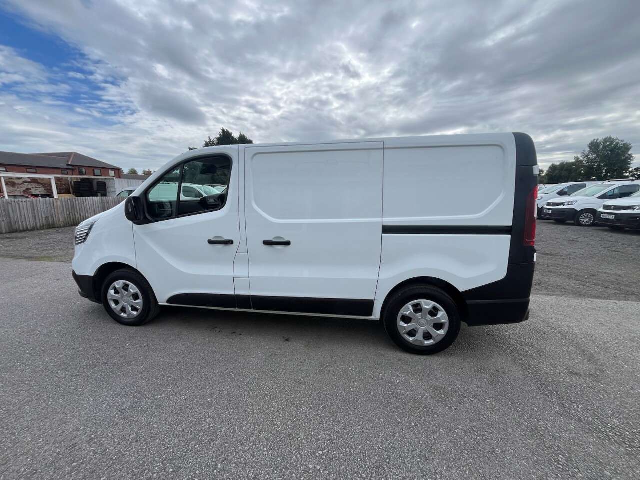 2023 RENAULT TRAFIC 2023 RENAULT TRAFIC