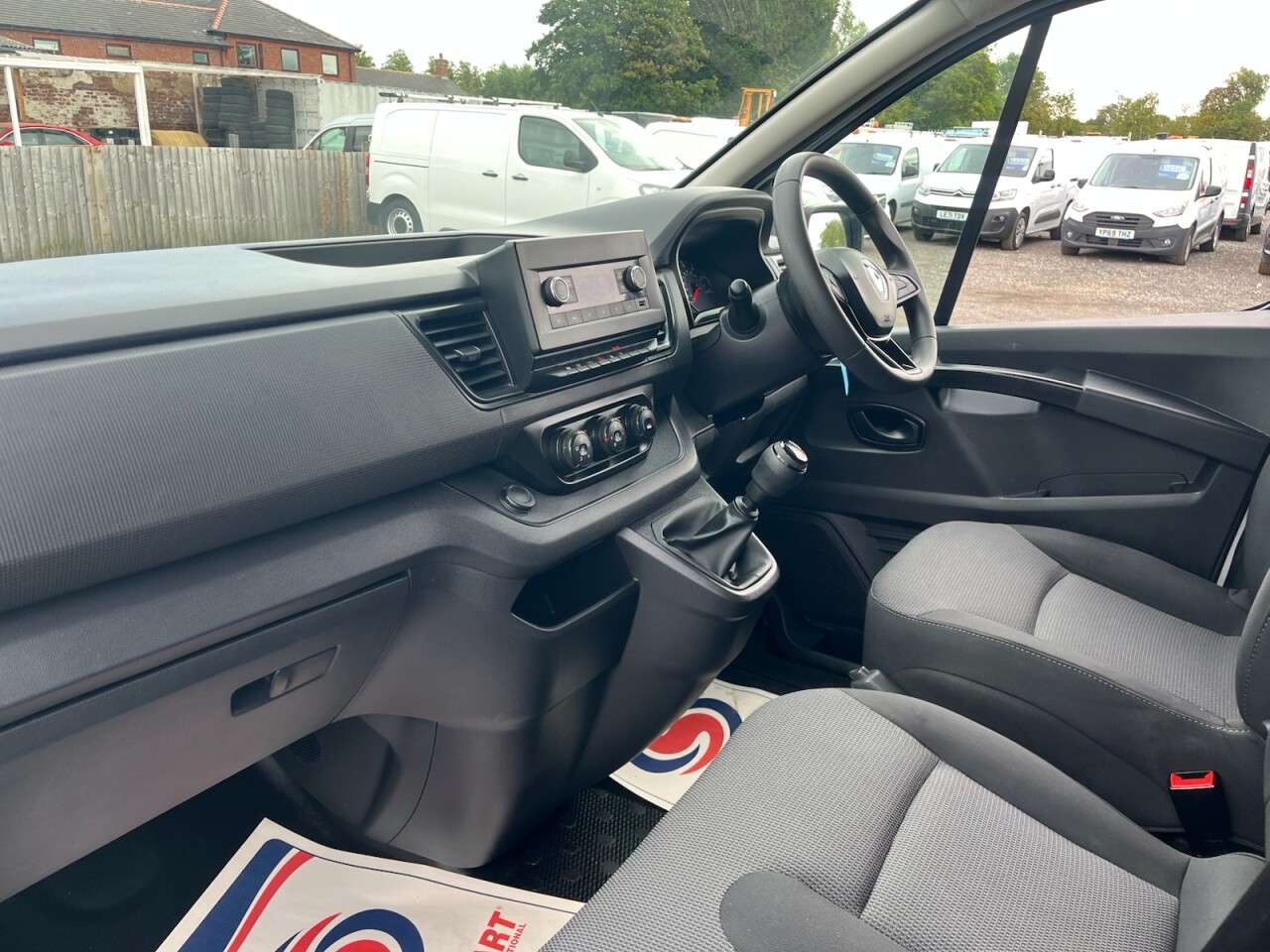 2023 RENAULT TRAFIC 2023 RENAULT TRAFIC