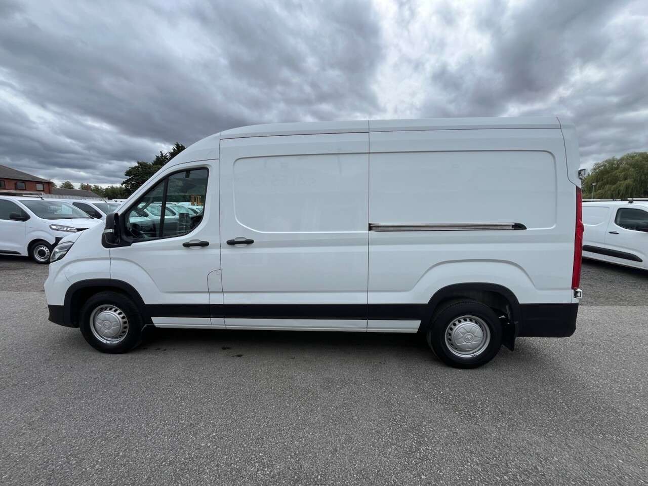 2023 MAXUS DELIVER 9 2023 MAXUS DELIVER 9