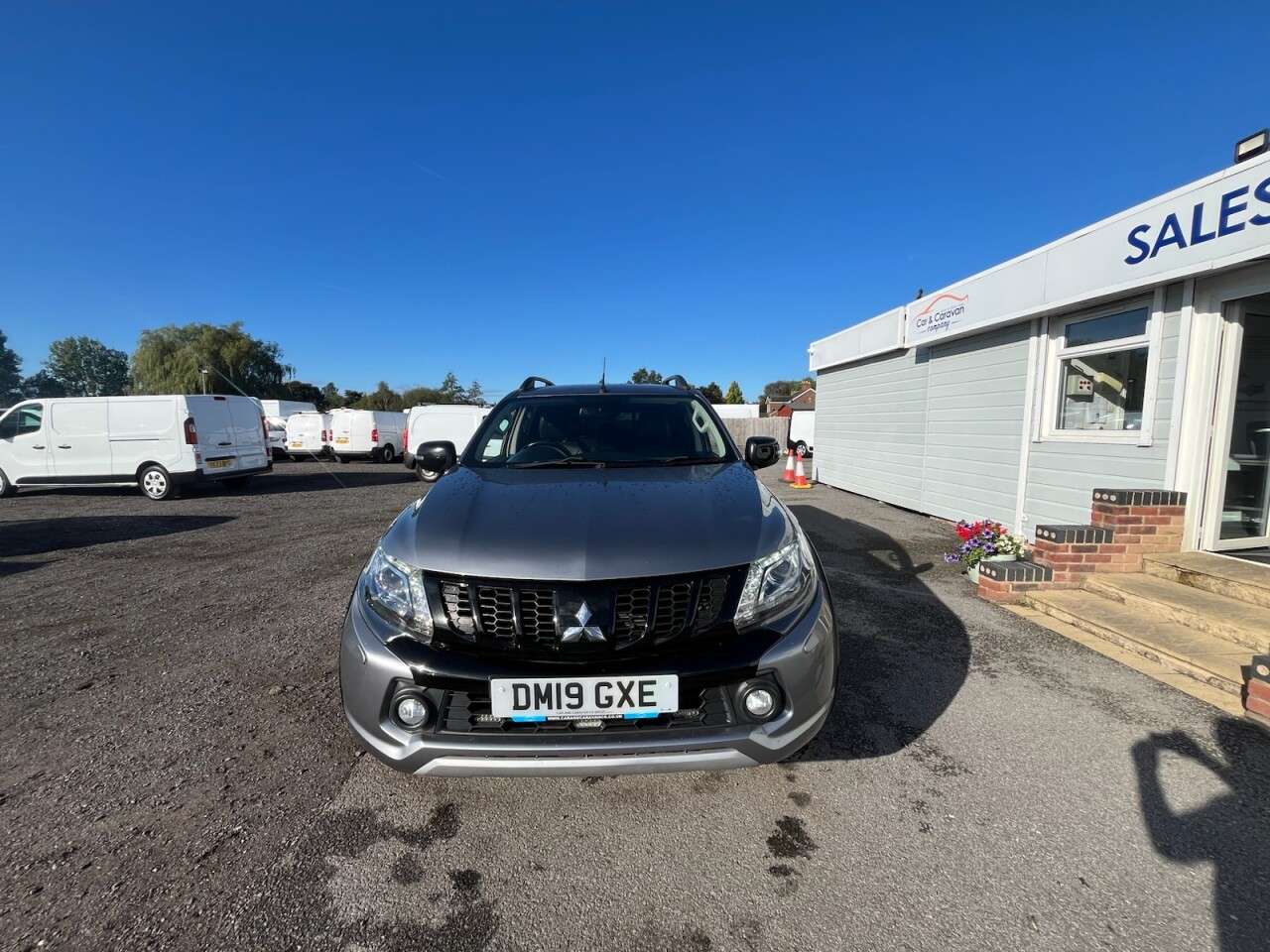 A 2019 MITSUBISHI L200 2.4 DI-D DC Barbarian Black Pickup Double Cab 4dr Diesel Manual 4WD Euro 6 A 2019 MITSUBISHI L200 2.4 DI-D DC Barbarian Black Pickup Double Cab 4dr Diesel Manual 4WD Euro 6