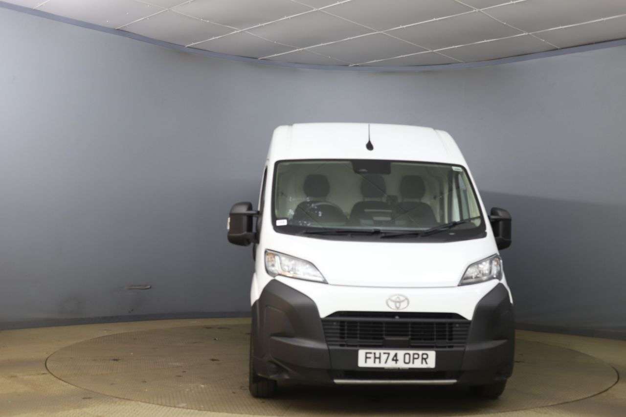 A 2025 TOYOTA PROACE MAX 2.2 BlueHDi 35 Icon Long Panel Van 5dr Diesel Manual L3 H2 Euro 6 (s/s) (14 A 2025 TOYOTA PROACE MAX 2.2 BlueHDi 35 Icon Long Panel Van 5dr Diesel Manual L3 H2 Euro 6 (s/s) (14