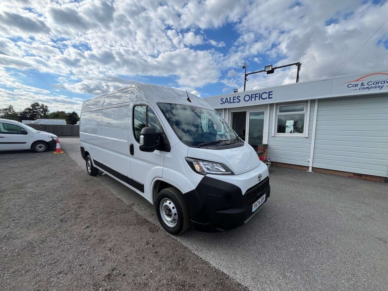 A 2025 TOYOTA PROACE MAX 2.2 BlueHDi 35 Icon Long Panel Van 5dr Diesel Manual L3 H2 Euro 6 (s/s) (14 A 2025 TOYOTA PROACE MAX 2.2 BlueHDi 35 Icon Long Panel Van 5dr Diesel Manual L3 H2 Euro 6 (s/s) (14
