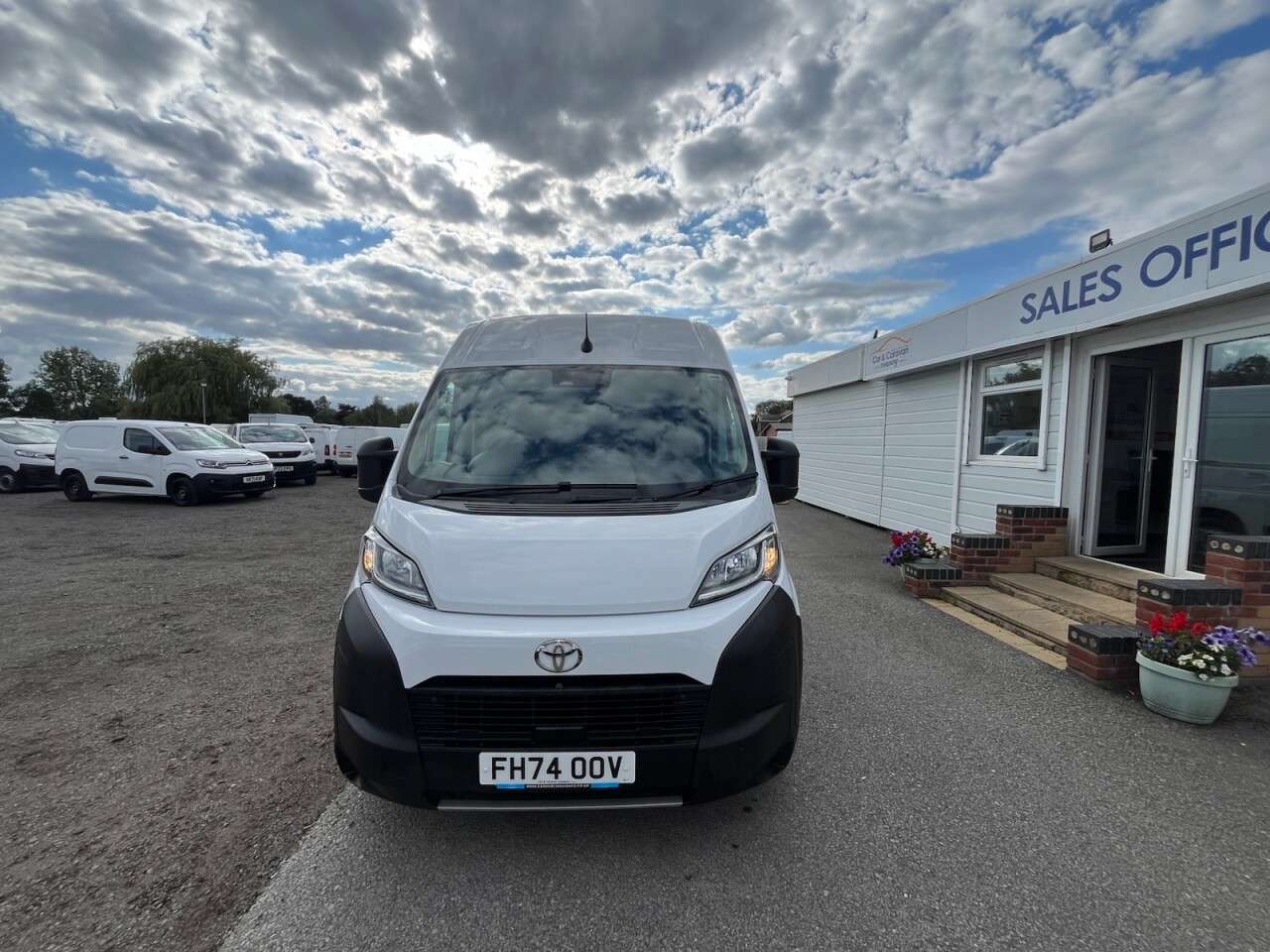 A 2025 TOYOTA PROACE MAX 2.2 BlueHDi 35 Icon Long Panel Van 5dr Diesel Manual L3 H2 Euro 6 (s/s) (14 A 2025 TOYOTA PROACE MAX 2.2 BlueHDi 35 Icon Long Panel Van 5dr Diesel Manual L3 H2 Euro 6 (s/s) (14
