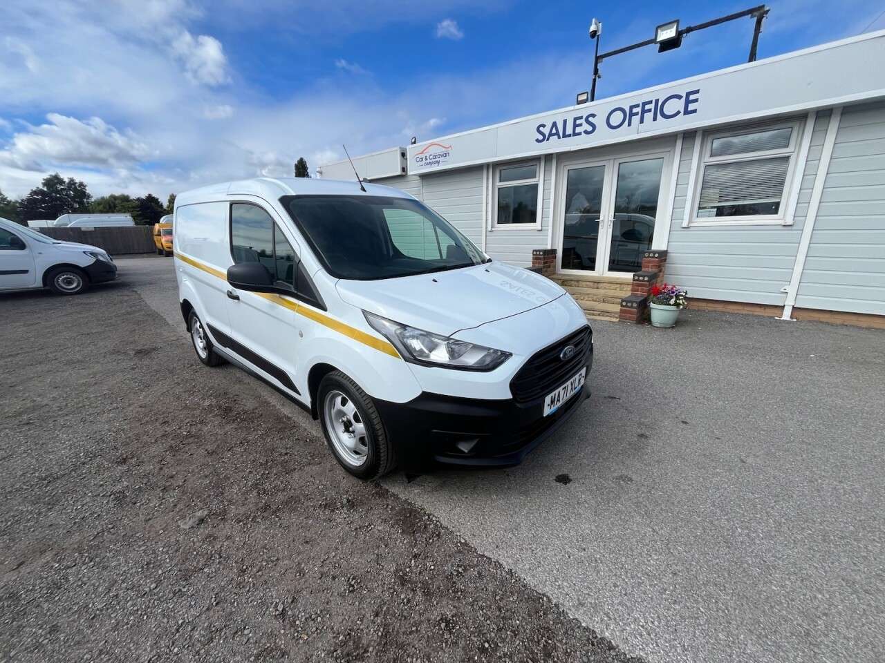 A 2021 FORD TRANSIT CONNECT 1.5 200 EcoBlue Leader Panel Van 5dr Diesel Manual L1 Euro 6 (s/s) (75 ps) A 2021 FORD TRANSIT CONNECT 1.5 200 EcoBlue Leader Panel Van 5dr Diesel Manual L1 Euro 6 (s/s) (75 ps)