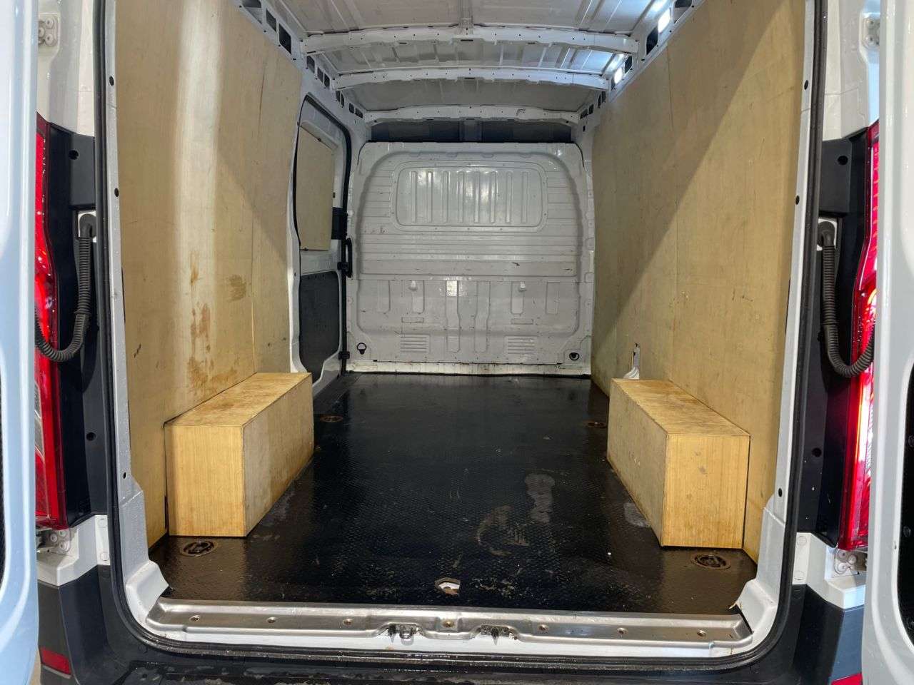 2023 MAXUS DELIVER 9 2023 MAXUS DELIVER 9