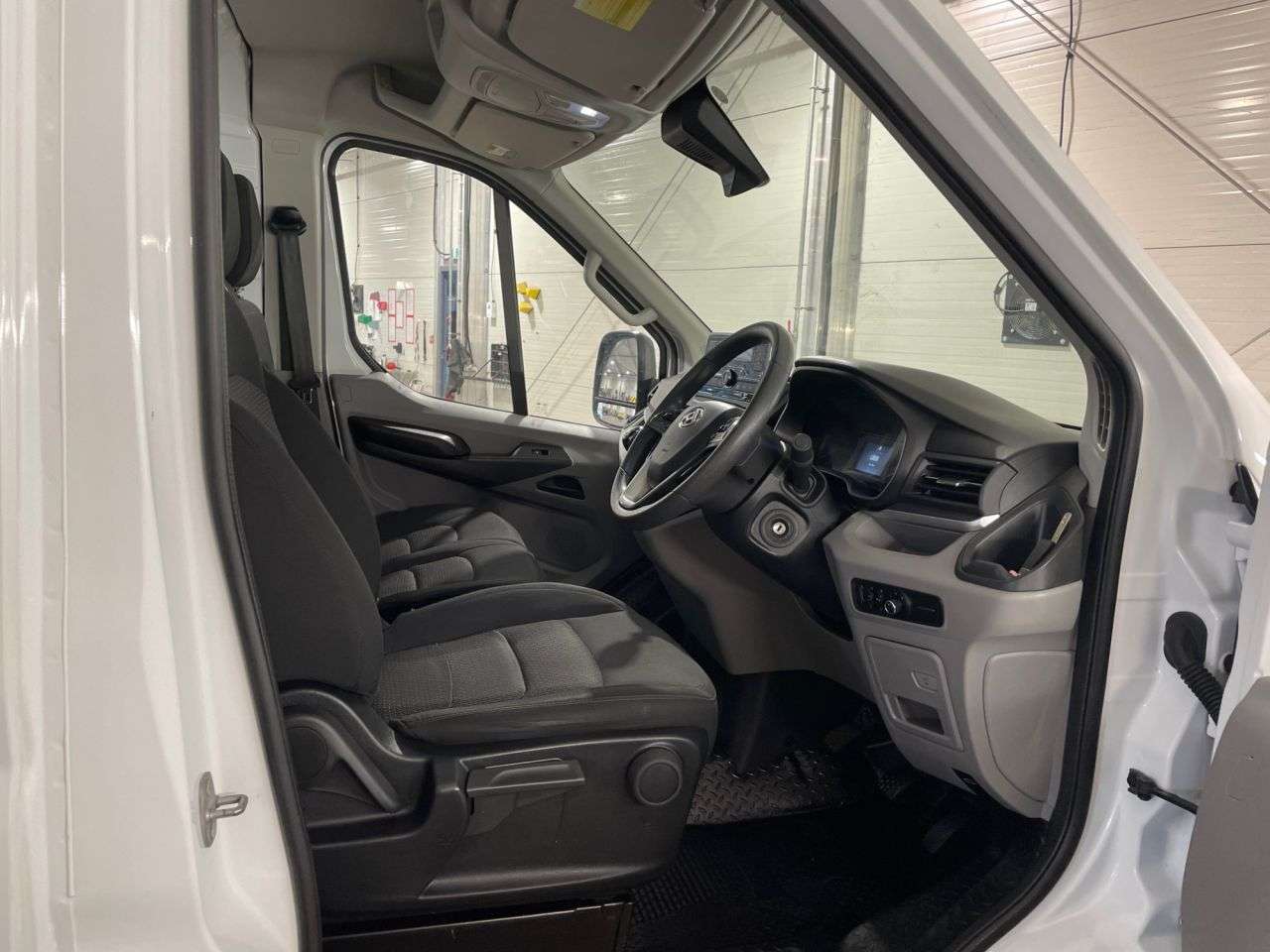 2023 MAXUS DELIVER 9 2023 MAXUS DELIVER 9