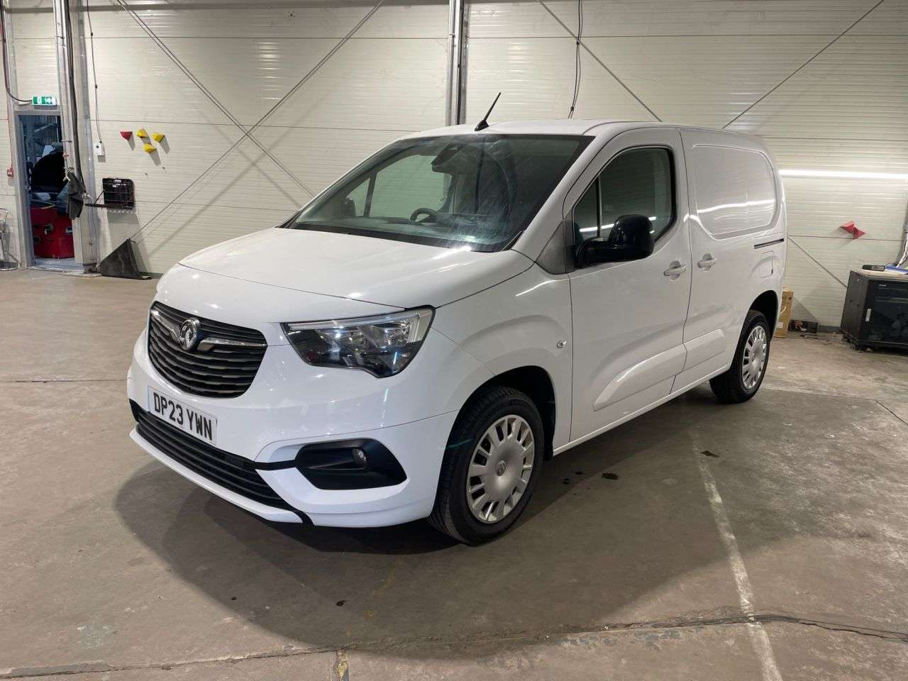 A 2023 VAUXHALL COMBO 1.5 Turbo D 2300 Pro Panel Van 5dr Diesel Manual L1 H1 Euro 6 (s/s) (100 ps A 2023 VAUXHALL COMBO 1.5 Turbo D 2300 Pro Panel Van 5dr Diesel Manual L1 H1 Euro 6 (s/s) (100 ps