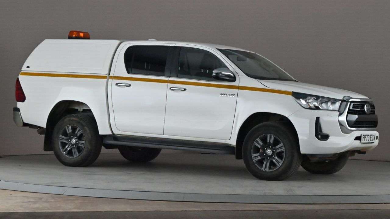 A 2023 TOYOTA HI-LUX 2.4 D-4D Icon Pickup Double Cab 4dr Diesel Manual 4WD Euro 6 (s/s) (150 ps) A 2023 TOYOTA HI-LUX 2.4 D-4D Icon Pickup Double Cab 4dr Diesel Manual 4WD Euro 6 (s/s) (150 ps)