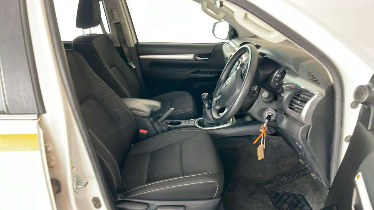 2023 TOYOTA HI-LUX 2023 TOYOTA HI-LUX