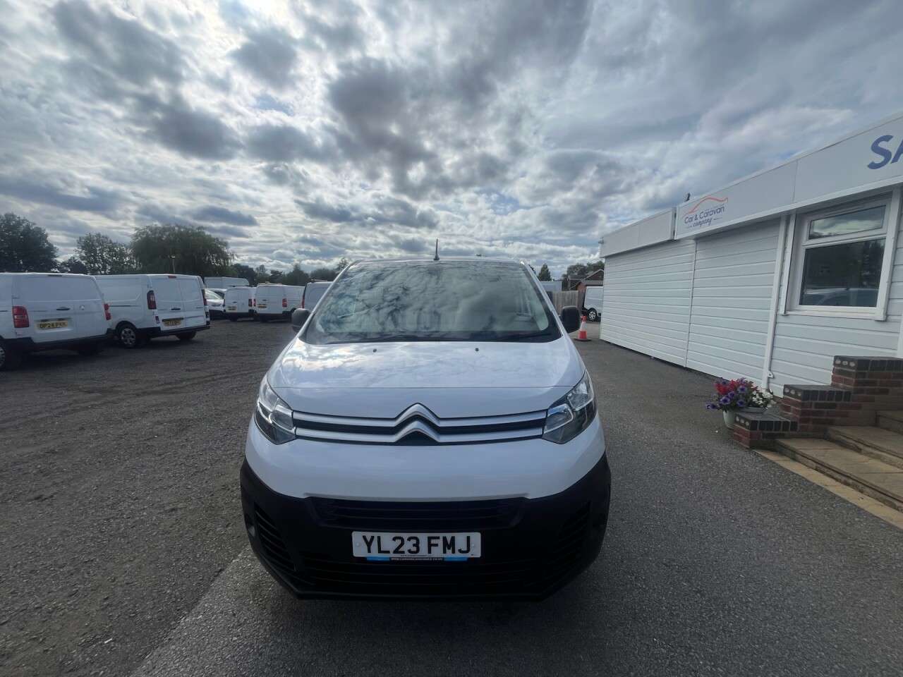 A 2023 CITROEN DISPATCH 1.5 BlueHDi 1000 Enterprise Edition M Panel Van 6dr Diesel Manual FWD 2 Eur A 2023 CITROEN DISPATCH 1.5 BlueHDi 1000 Enterprise Edition M Panel Van 6dr Diesel Manual FWD 2 Eur
