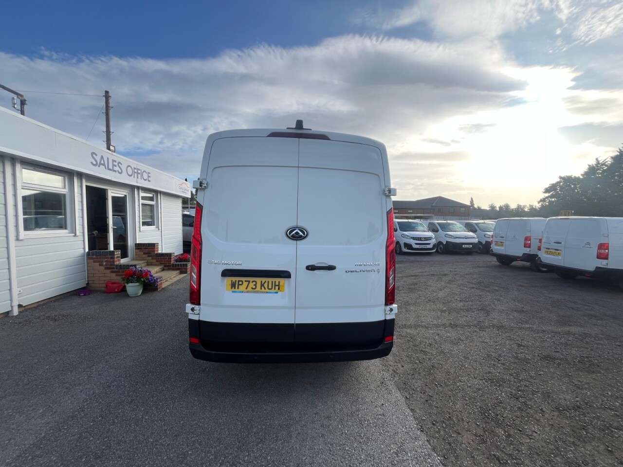2023 MAXUS DELIVER 9 2023 MAXUS DELIVER 9