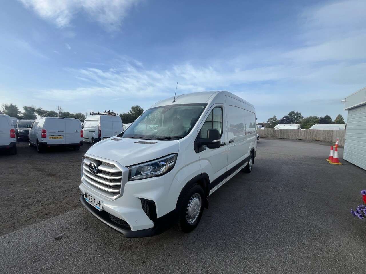 2023 MAXUS DELIVER 9 2023 MAXUS DELIVER 9
