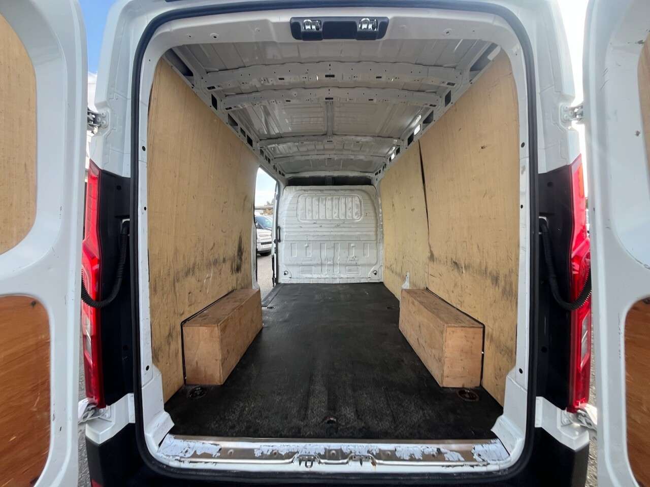 2023 MAXUS DELIVER 9 2023 MAXUS DELIVER 9