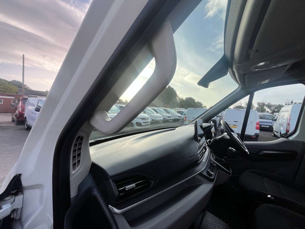 2023 MAXUS DELIVER 9 2023 MAXUS DELIVER 9