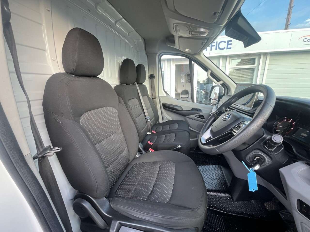 2023 MAXUS DELIVER 9 2023 MAXUS DELIVER 9