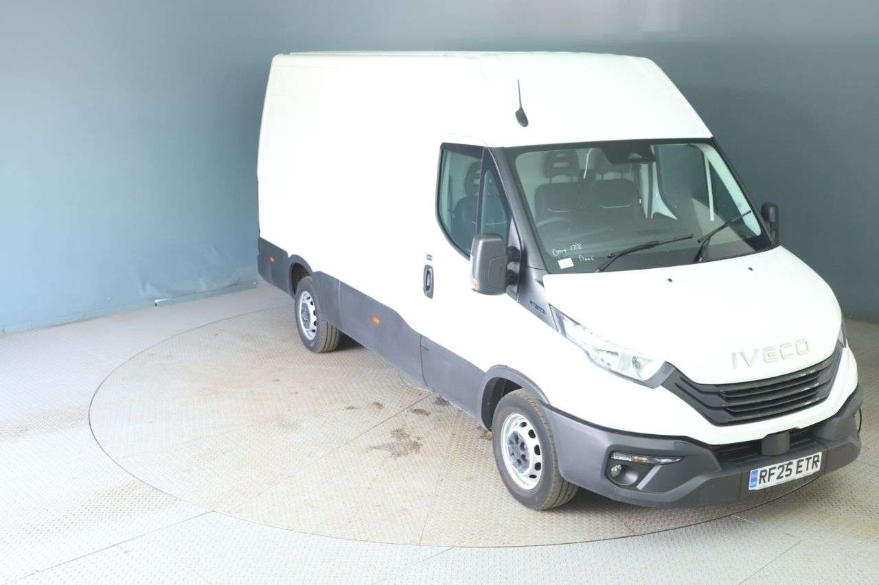 A 2025 IVECO DAILY 2.3D HPI 14V 35S 3000 Panel Van 5dr Diesel Manual SWB H1 Euro 6 (s/s) (136 A 2025 IVECO DAILY 2.3D HPI 14V 35S 3000 Panel Van 5dr Diesel Manual SWB H1 Euro 6 (s/s) (136