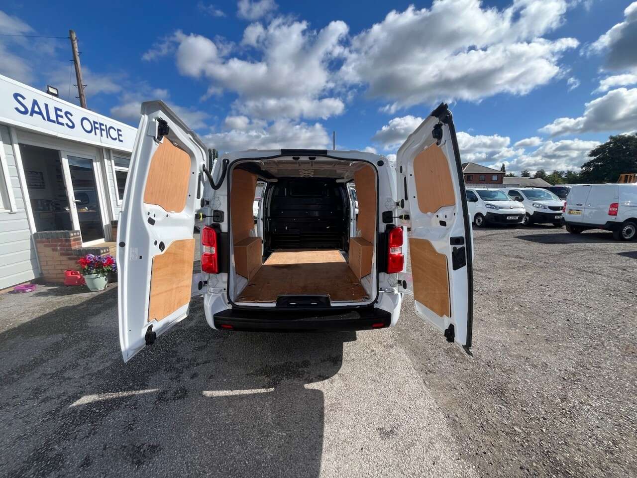 2023 VAUXHALL VIVARO 2023 VAUXHALL VIVARO