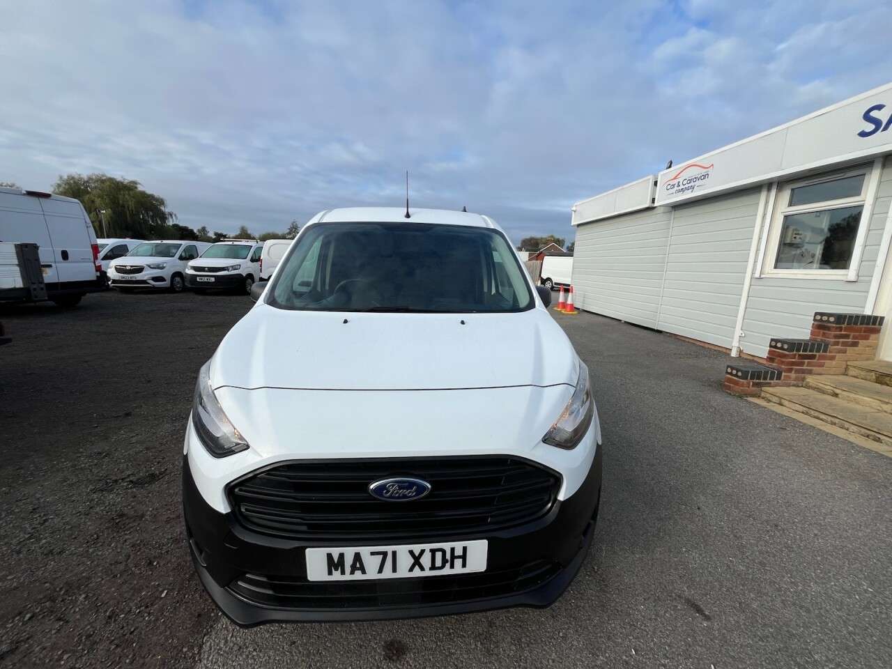 A 2021 FORD TRANSIT CONNECT 1.5 200 EcoBlue Leader Panel Van 5dr Diesel Manual L1 Euro 6 (s/s) (75 ps) A 2021 FORD TRANSIT CONNECT 1.5 200 EcoBlue Leader Panel Van 5dr Diesel Manual L1 Euro 6 (s/s) (75 ps)