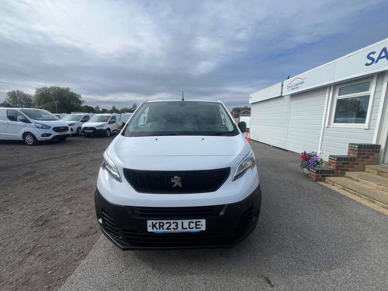 A 2023 PEUGEOT EXPERT 1.5 BlueHDi 1000 Professional Premium + Standard Panel Van 6dr Diesel Manua A 2023 PEUGEOT EXPERT 1.5 BlueHDi 1000 Professional Premium + Standard Panel Van 6dr Diesel Manua