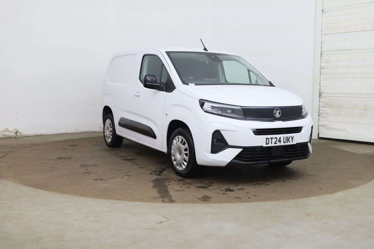 A 2024 VAUXHALL COMBO 1.5 Turbo D 2300 Pro Panel Van 5dr Diesel Manual SWB Euro 6 (s/s) (130 ps) A 2024 VAUXHALL COMBO 1.5 Turbo D 2300 Pro Panel Van 5dr Diesel Manual SWB Euro 6 (s/s) (130 ps)