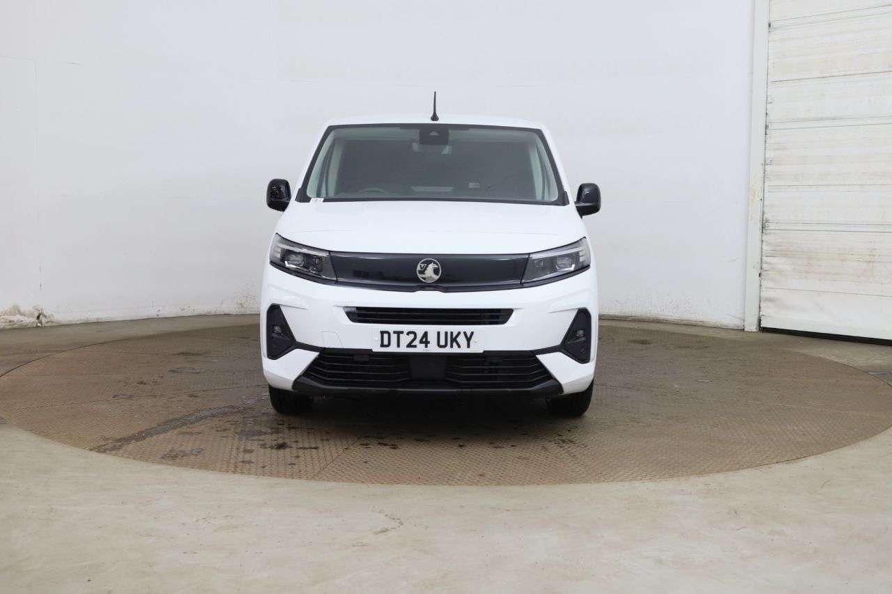 A 2024 VAUXHALL COMBO 1.5 Turbo D 2300 Pro Panel Van 5dr Diesel Manual SWB Euro 6 (s/s) (130 ps) A 2024 VAUXHALL COMBO 1.5 Turbo D 2300 Pro Panel Van 5dr Diesel Manual SWB Euro 6 (s/s) (130 ps)