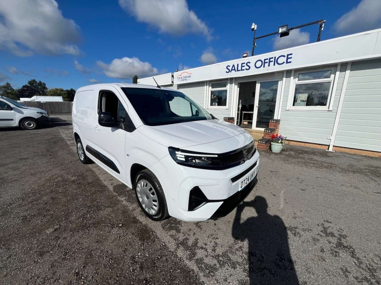 A 2024 VAUXHALL COMBO 1.5 Turbo D 2300 Pro Panel Van 5dr Diesel Manual SWB Euro 6 (s/s) (130 ps) A 2024 VAUXHALL COMBO 1.5 Turbo D 2300 Pro Panel Van 5dr Diesel Manual SWB Euro 6 (s/s) (130 ps)